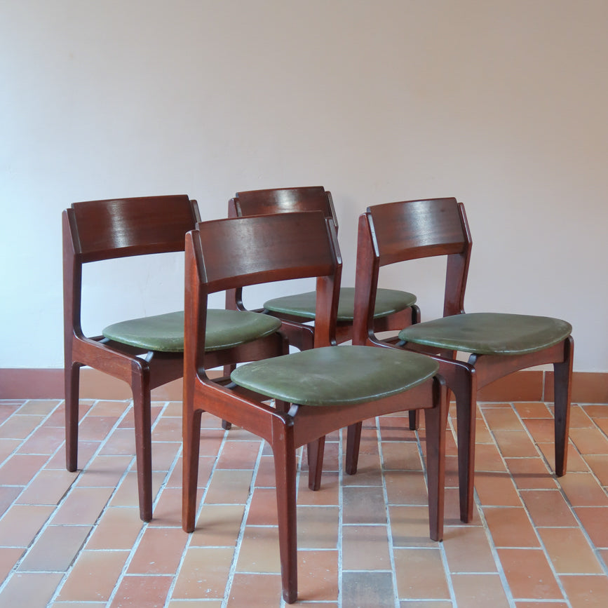 4 chaises scandinaves bois skaï vert exotique teck vintage Basterretxe Biok années 60