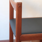 4 chaises teck h w klein Bramin Mobler made in denmark skai noir annees 70