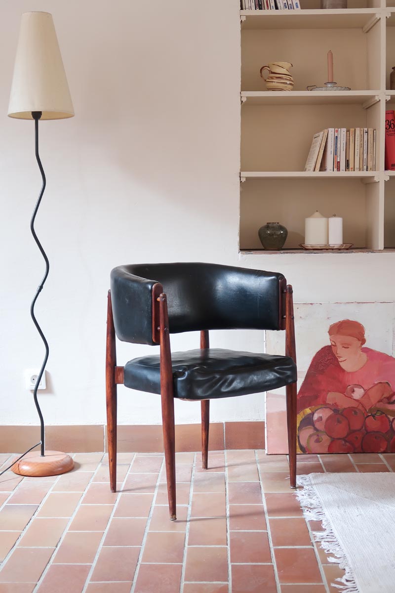 fauteuil chaise bureau vintage scandinave danois mid century skaï noir pied compas fuselé