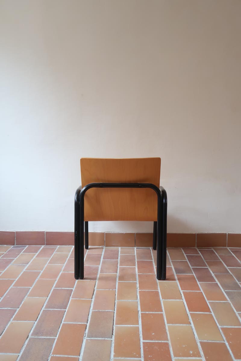 fauteuil chauffeuse bauhaus vintage thonet hêtre multipli acier tubulaire laqué années 80