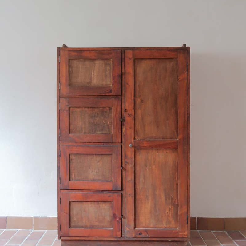 penderie vestiaire armoire vintage rustique rationaliste bois casier ancien