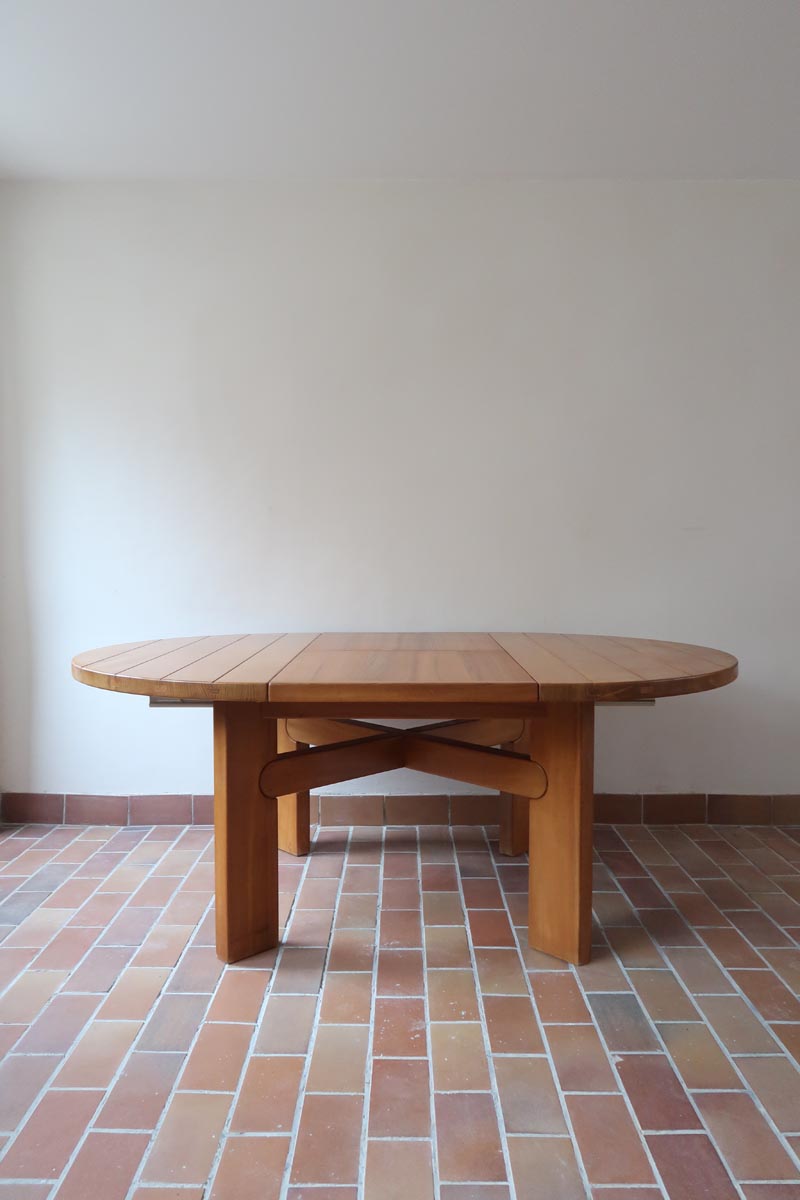 Table Ronde Maison Extensible Table ronde extensible Maison Regain – Aux Objets Trouvés