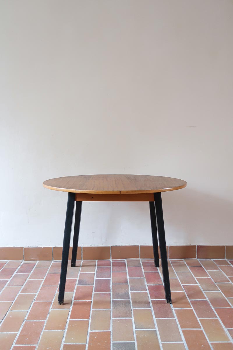 table ronde vintage pierre guariche bois pieds compas scandinave ilmari tapiovaara