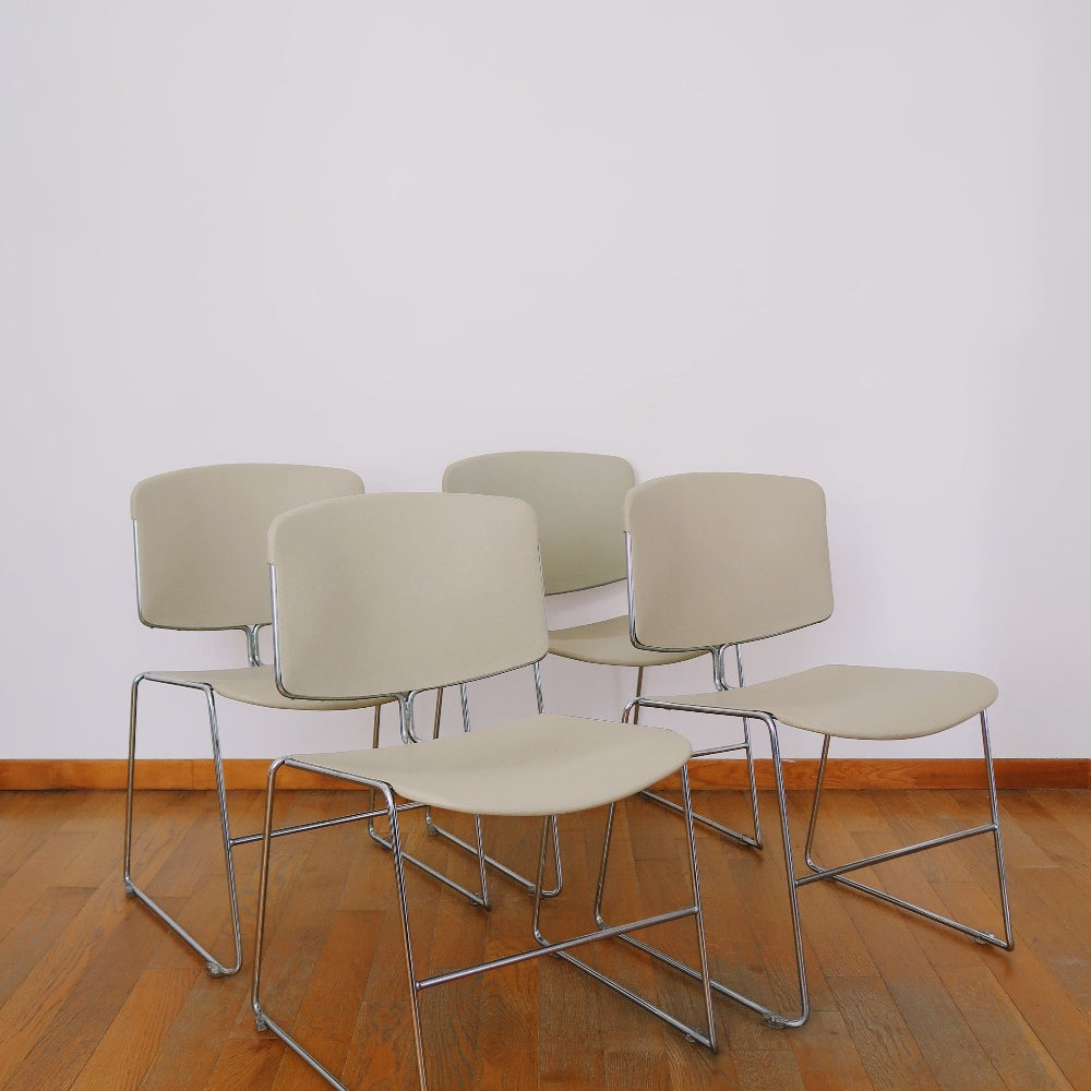4 chaises design plastique empilable chrome Max Stacker steelcase strafor vintage moderniste