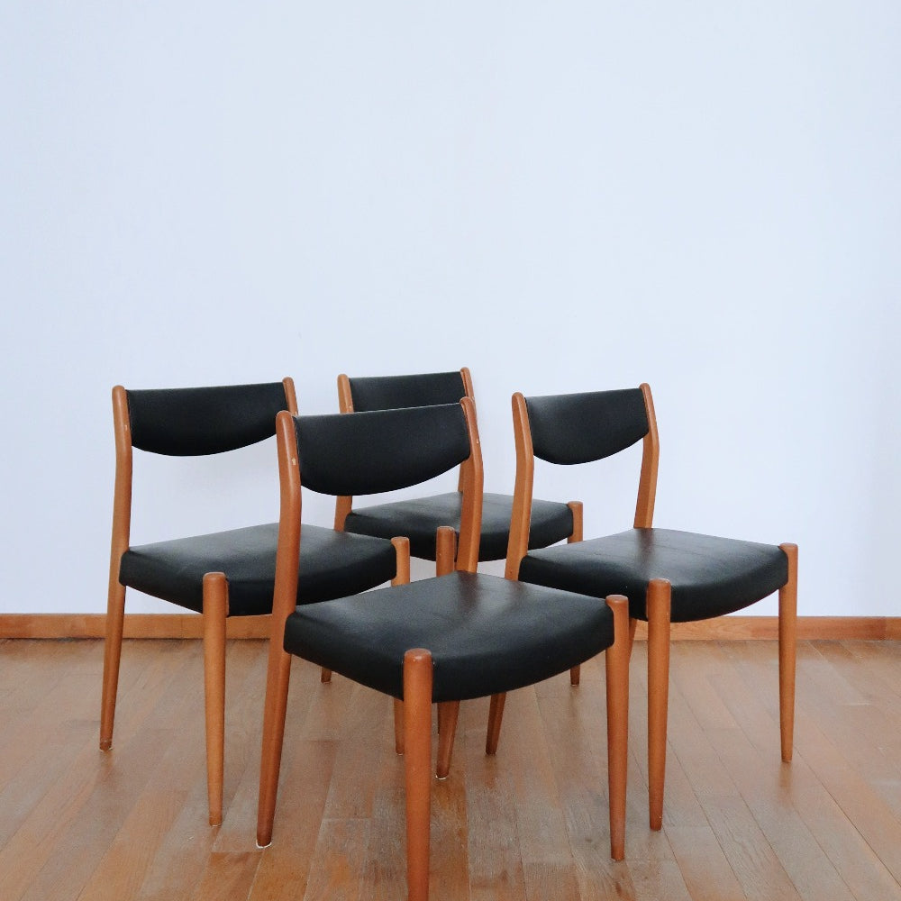 4 chaises scandinaves vintage bois skaï noir pieds compas danois