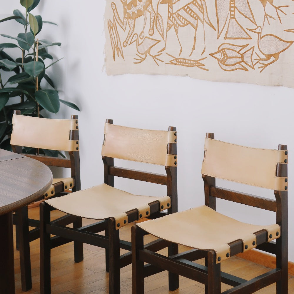 6 chaises Maison Regain Charlotte Perriand orme massif cuir beige bois brutaliste vintage design