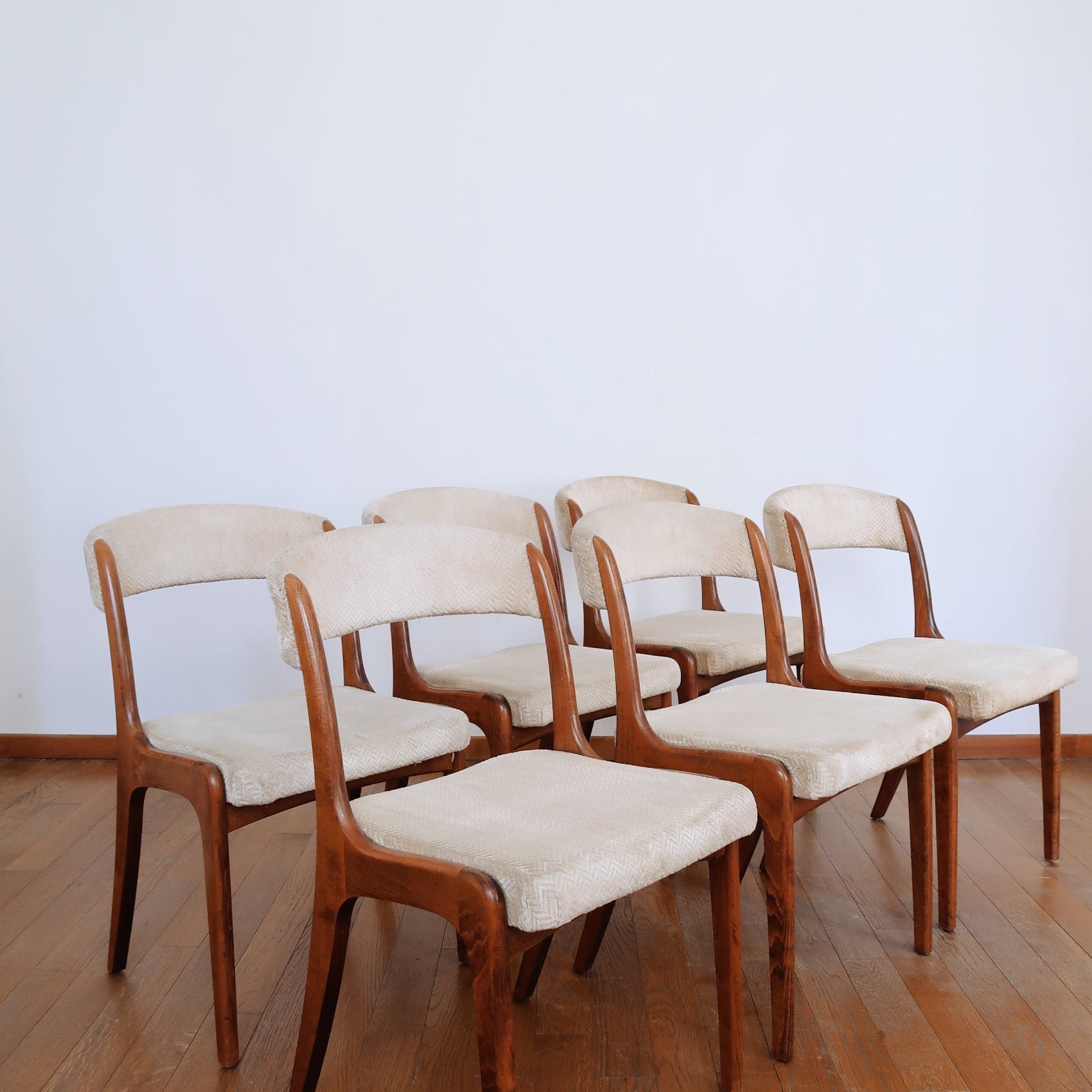 6 chaises baumann teck bois palissandre chêne gondole tweed clair beige vintage scandinave pieds fuselés compas traineau