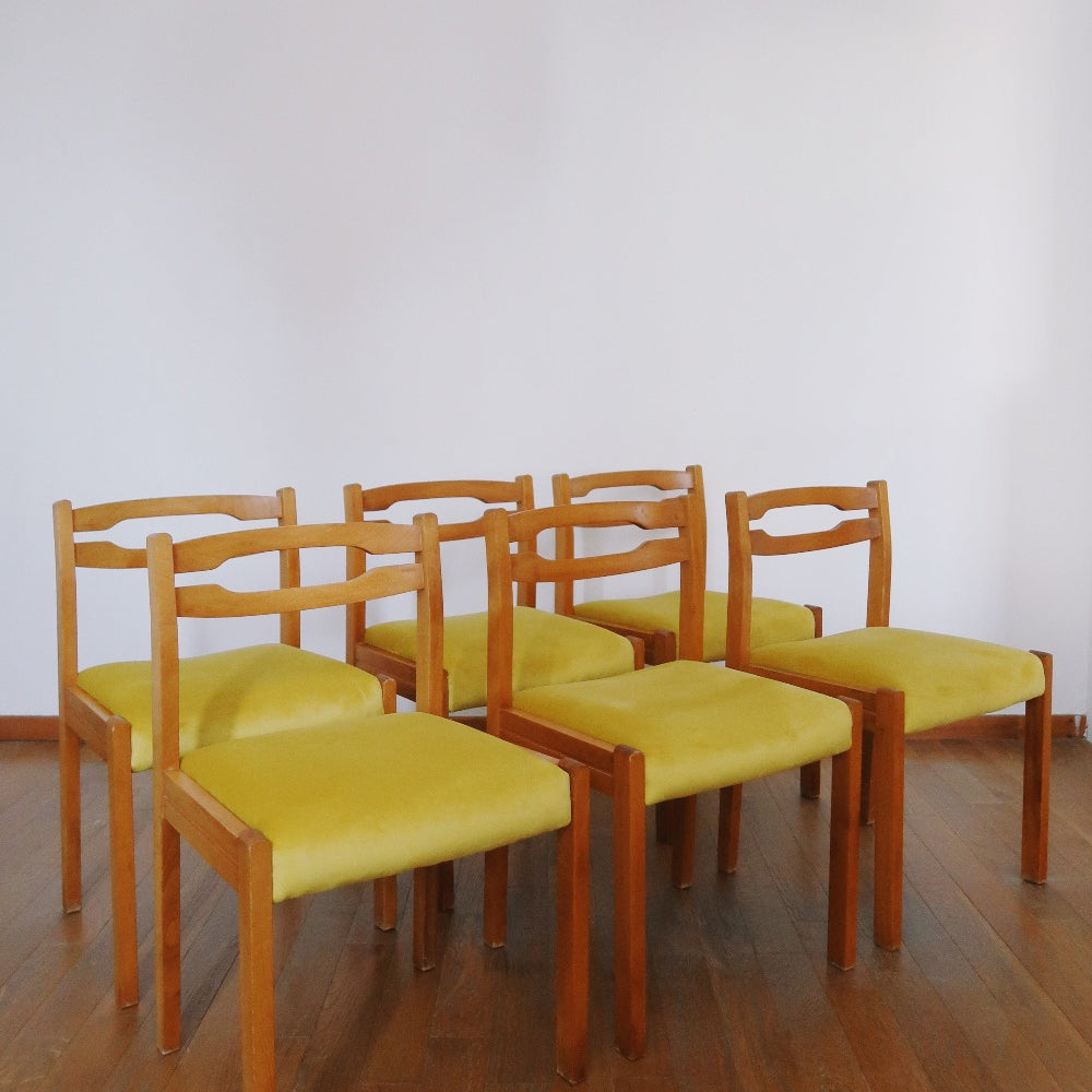 6 chaises pin bois velours jaune vintage clair charlotte perriand maison regain baumann traineau pierre chapo