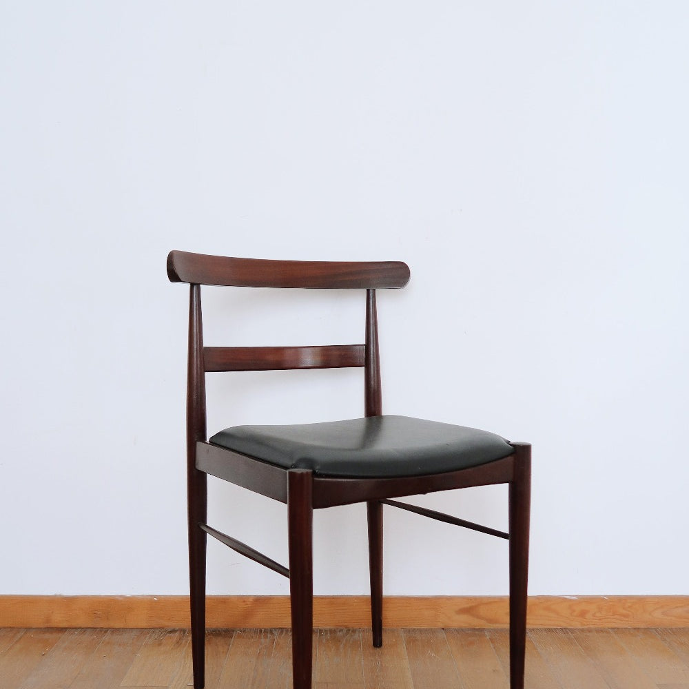 chaise bureau appoint scandinave vintage teck skaï cuir noir teck pied compas fuselé danois