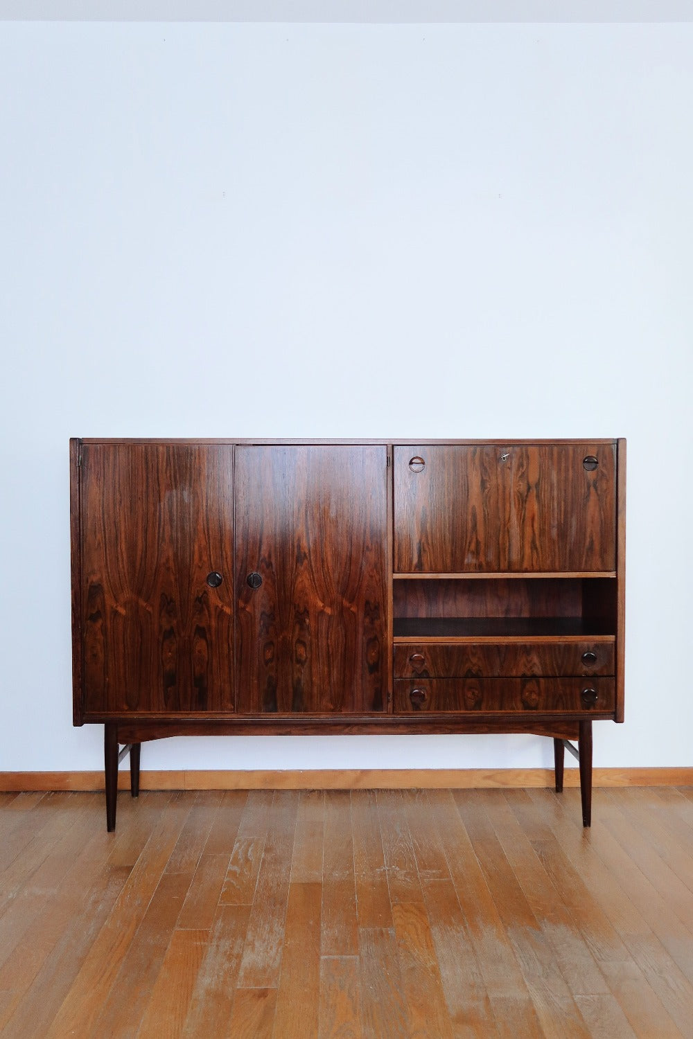 Buffet enfilade scandinave en palissandre – Aux Objets Trouvés
