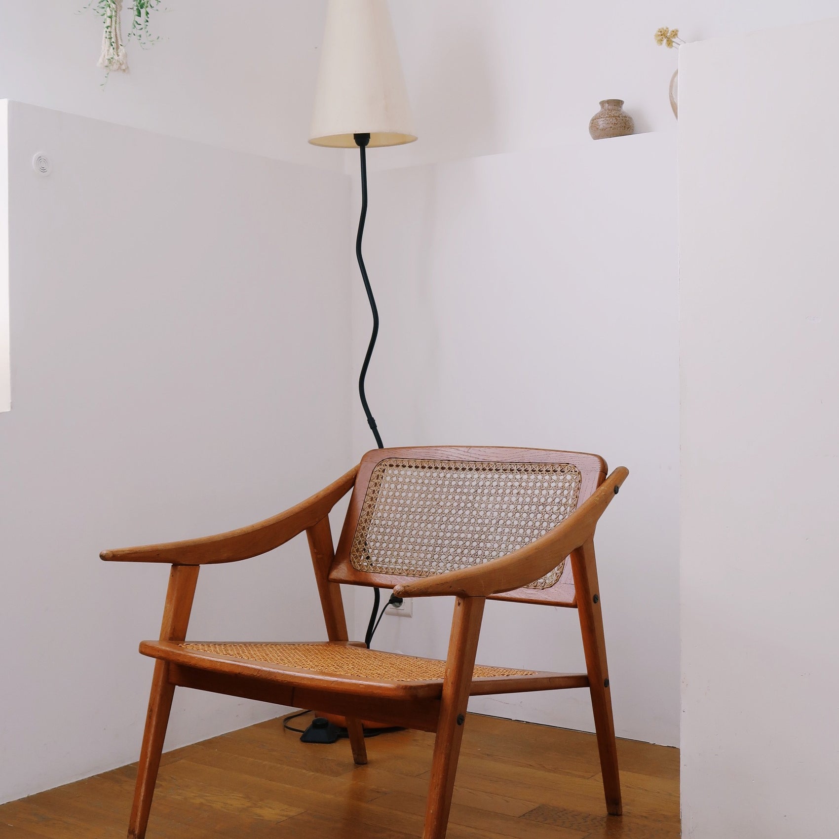 fauteuil michel ducaroy ligne roset cannage vintage chauffeuse teck chêne canné