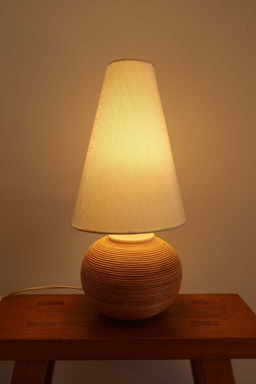 Petite lampe à poser en céramique scandinave