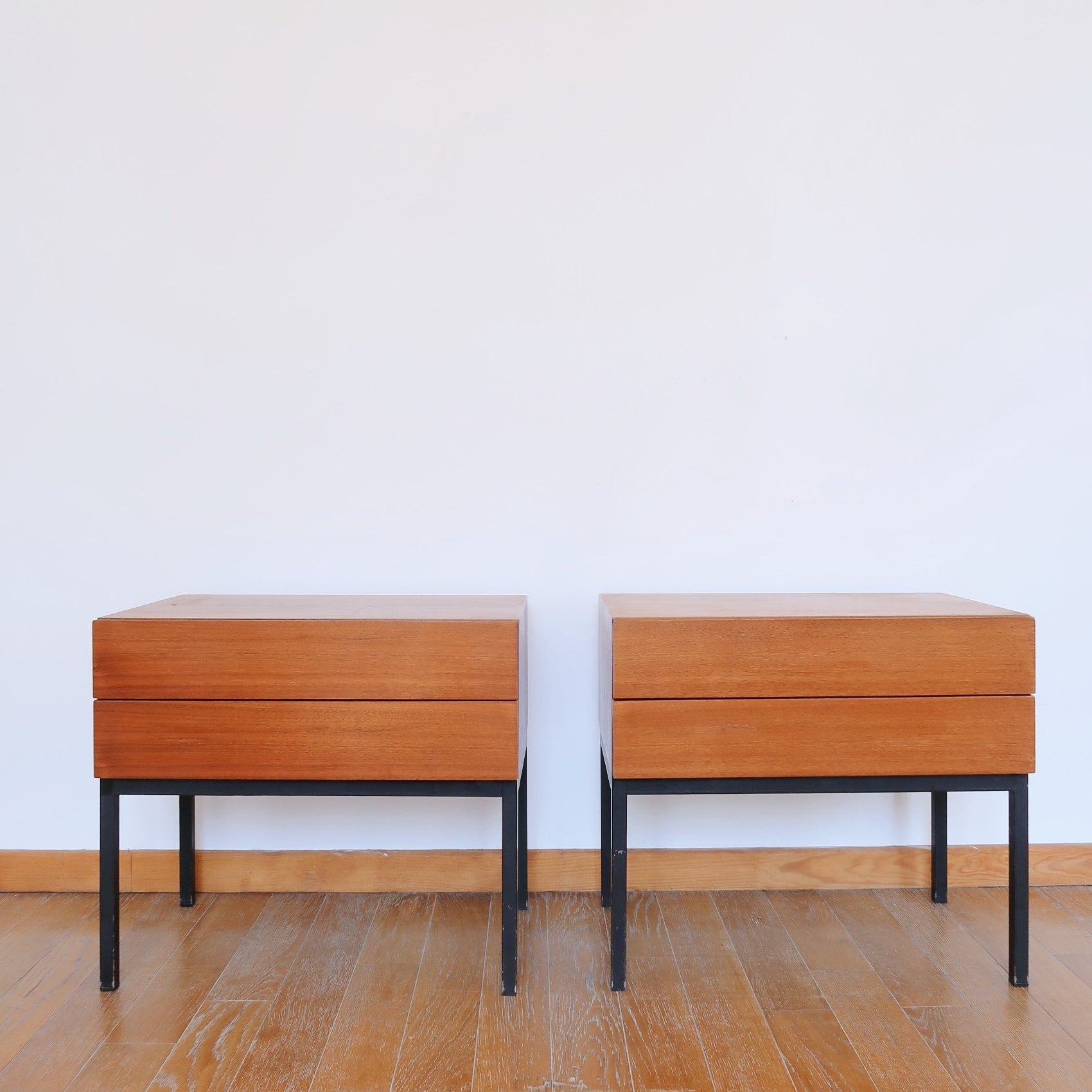 paire table chevet vintage bois danois scandinave teck années 70 victoria mobel