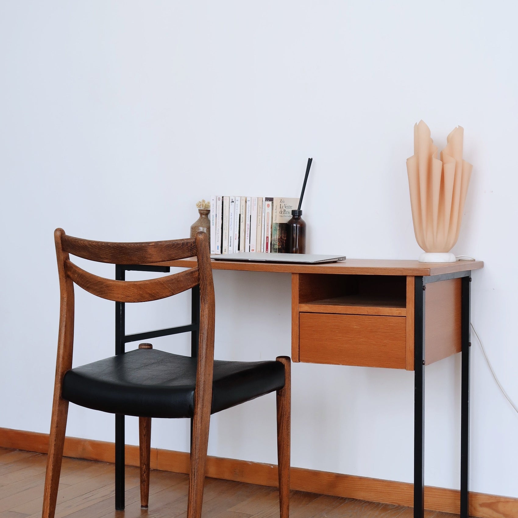 paire 2 chaises scandinave danois teck palissandre bois vintage skaï noir niels otto moller