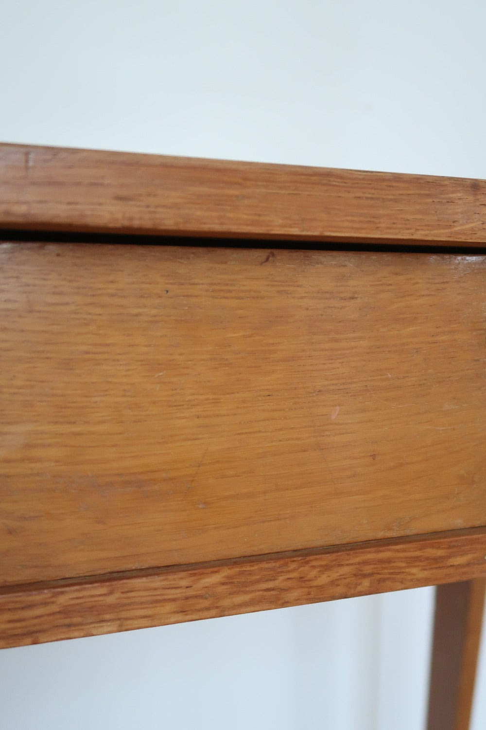 petit bureau scandinave télétravail pieds compas vintage danois ancien bois