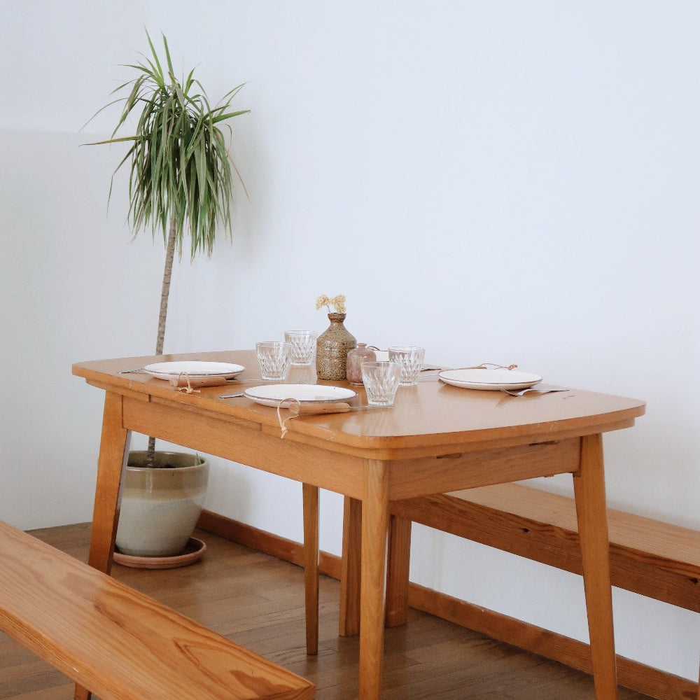 petite table de ferme vintage scandinave pieds compas danois bois clair pin chêne vintage