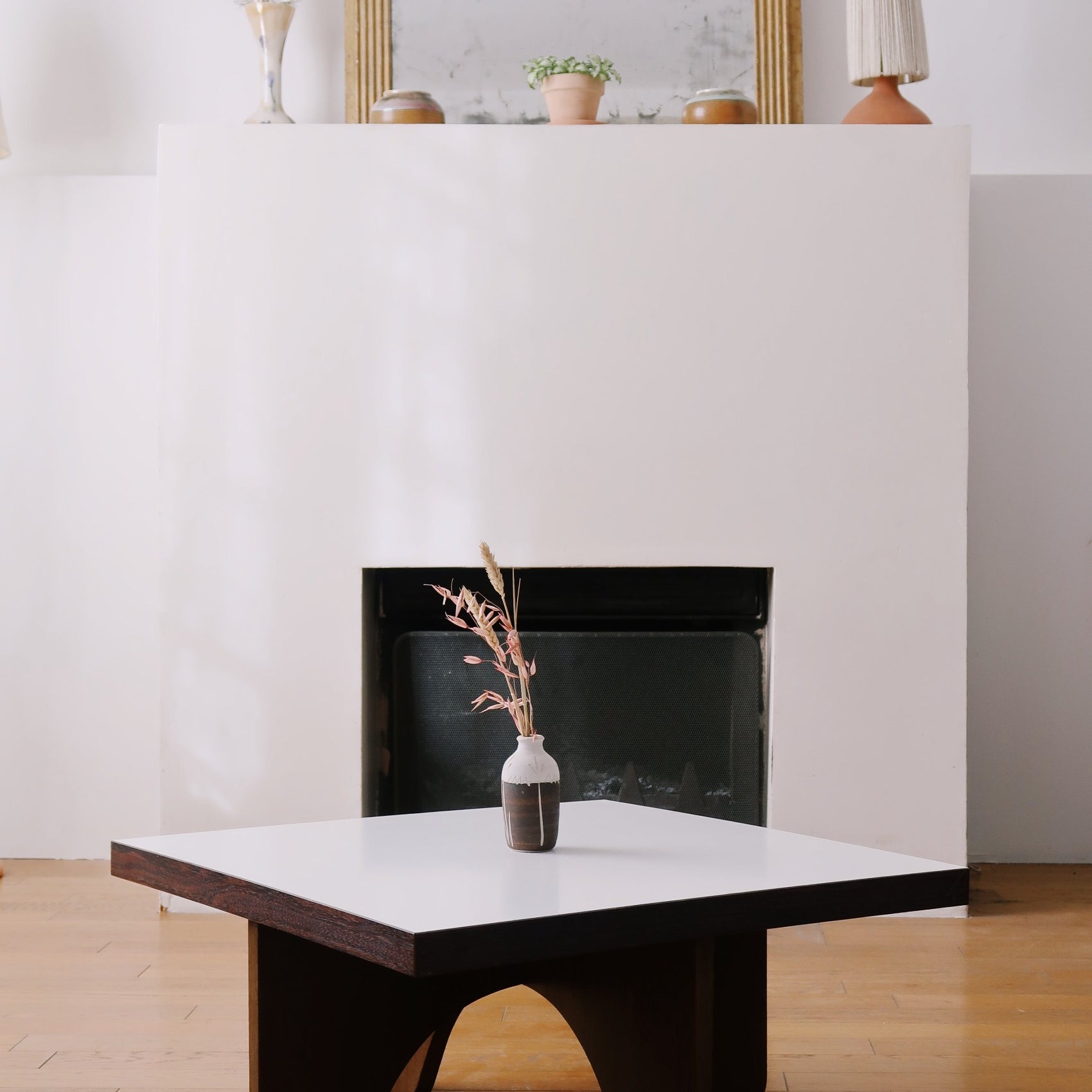 table basse carré moderniste bois massif arty