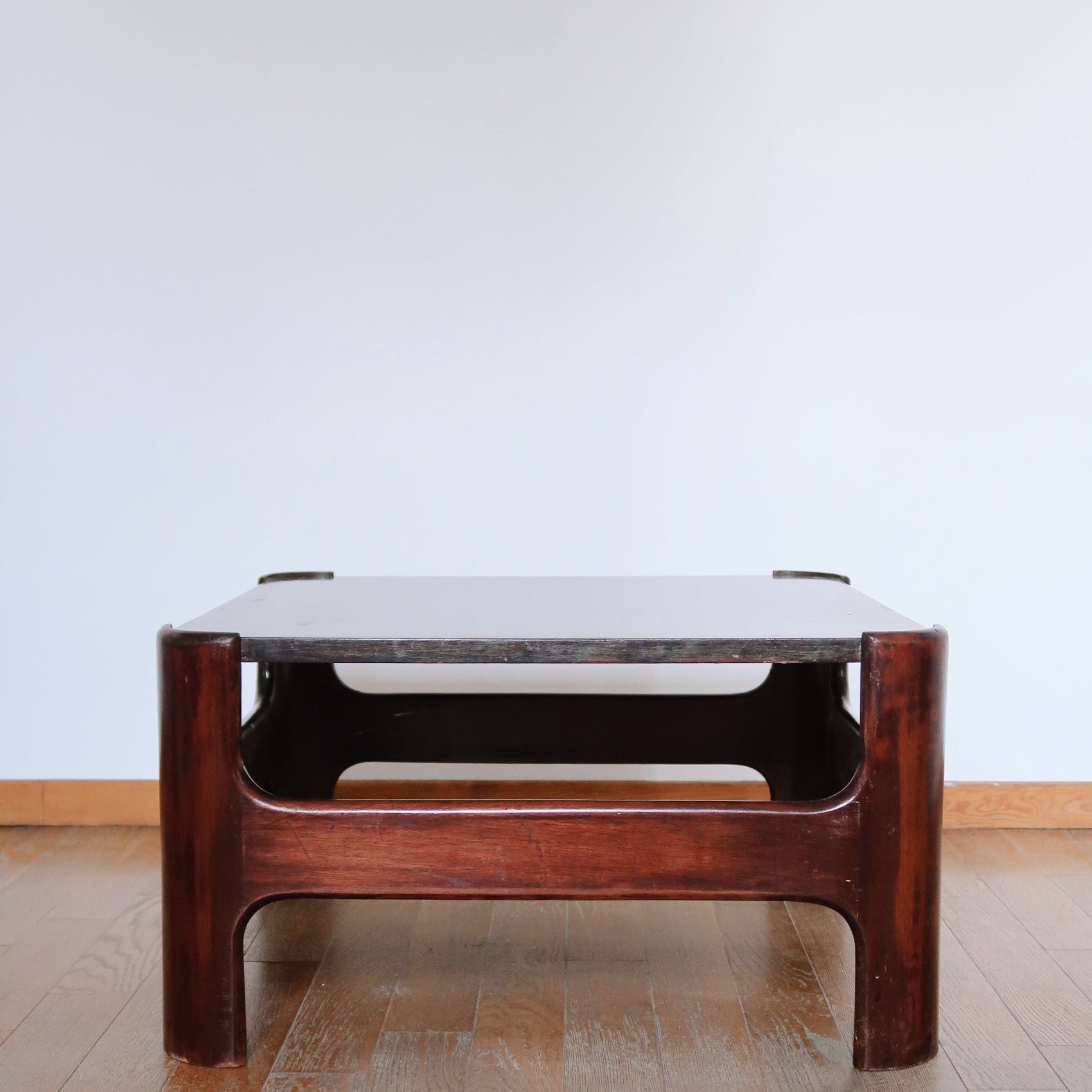 table basse moderniste bois vintage teck années 70