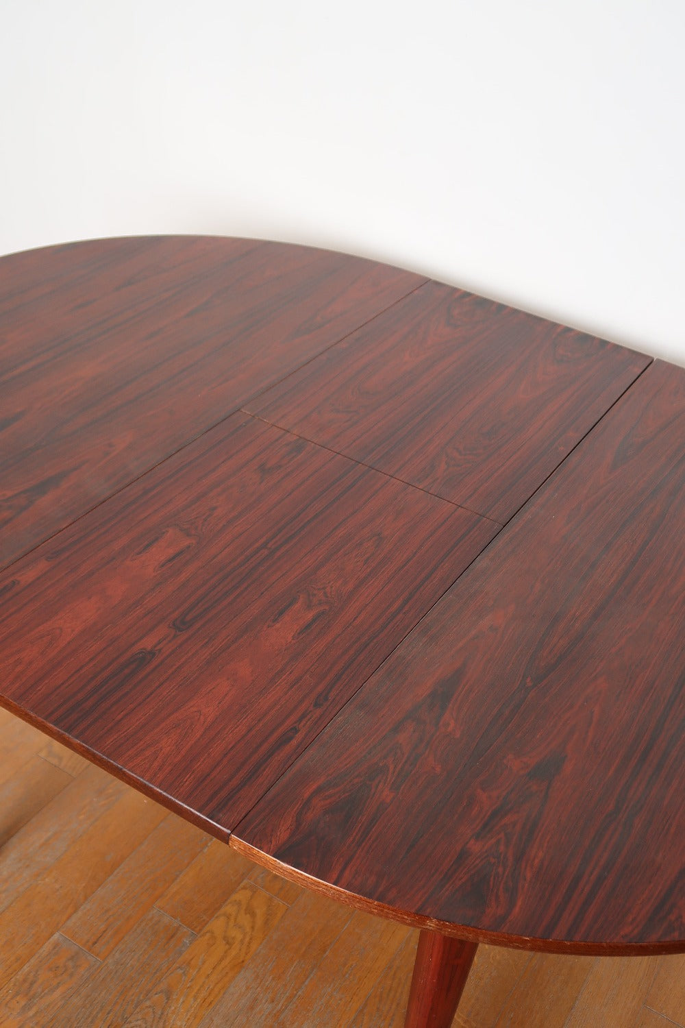 table ronde palissandre scandinave extensible rallonge vintage teck pieds compas fuselé